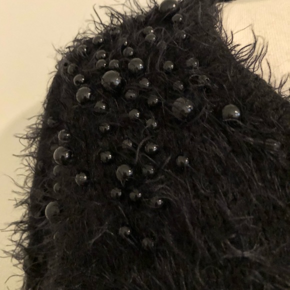 Sweater - Picture 2 of 6